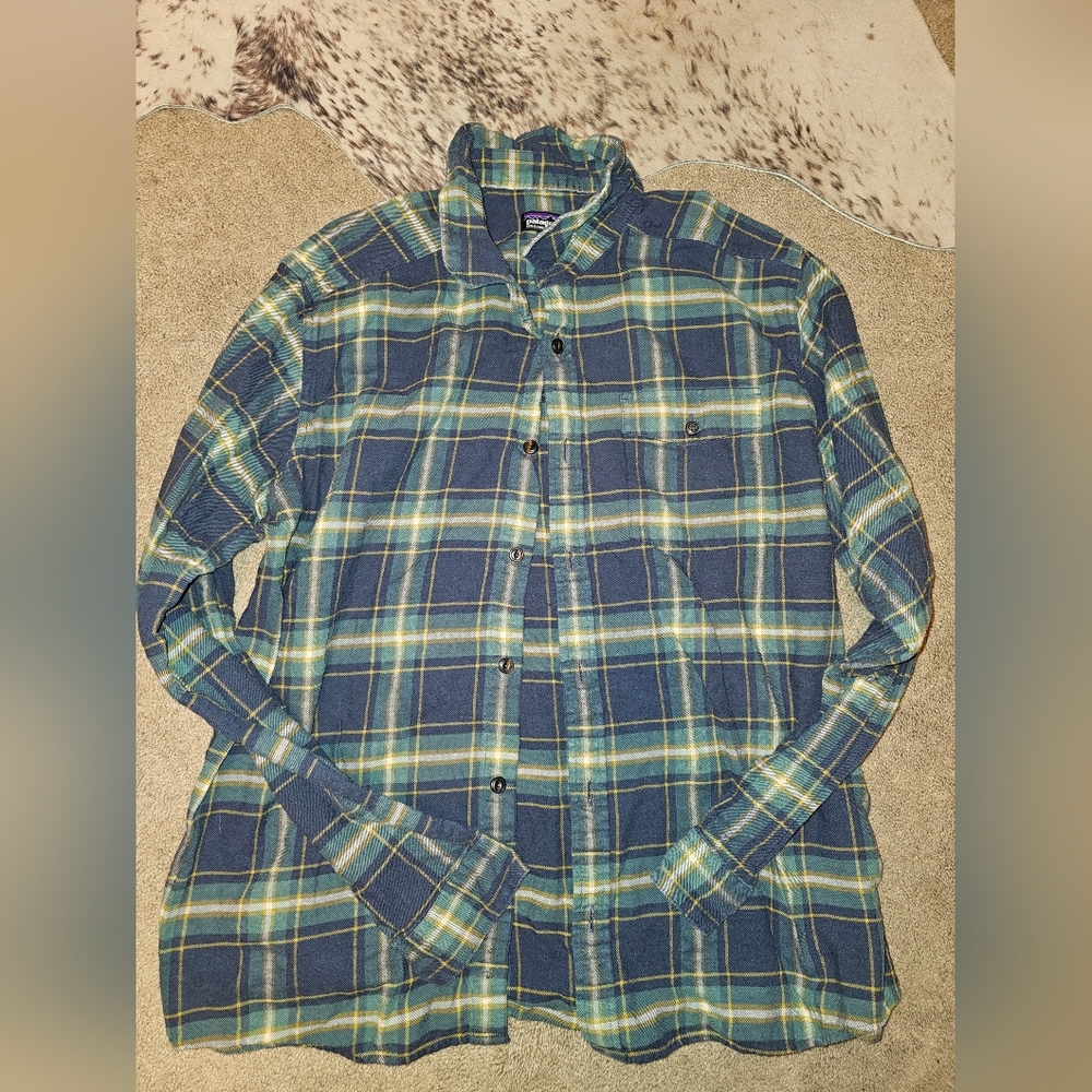 Patagonia Organic Cotton Plaid Shirt Navy And Green - Size Large